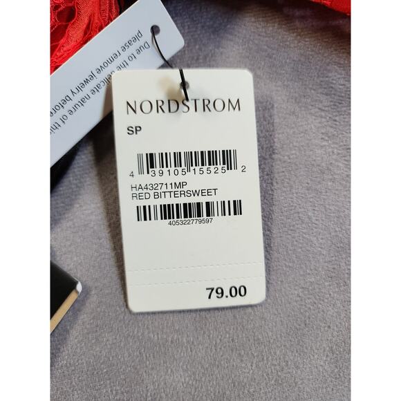 Halogen Floral Top Womens Size Small Petite SP Red Peplum Nordstroms New NWT - Picture 4 of 13